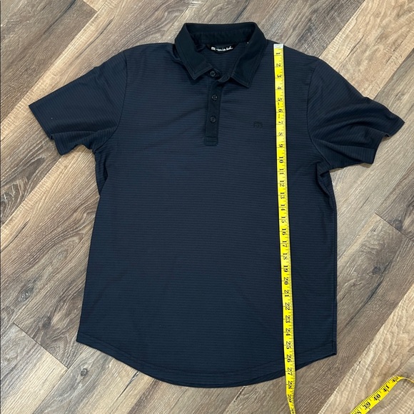 Travis Mathew polo black striped size Medium - Picture 6 of 12